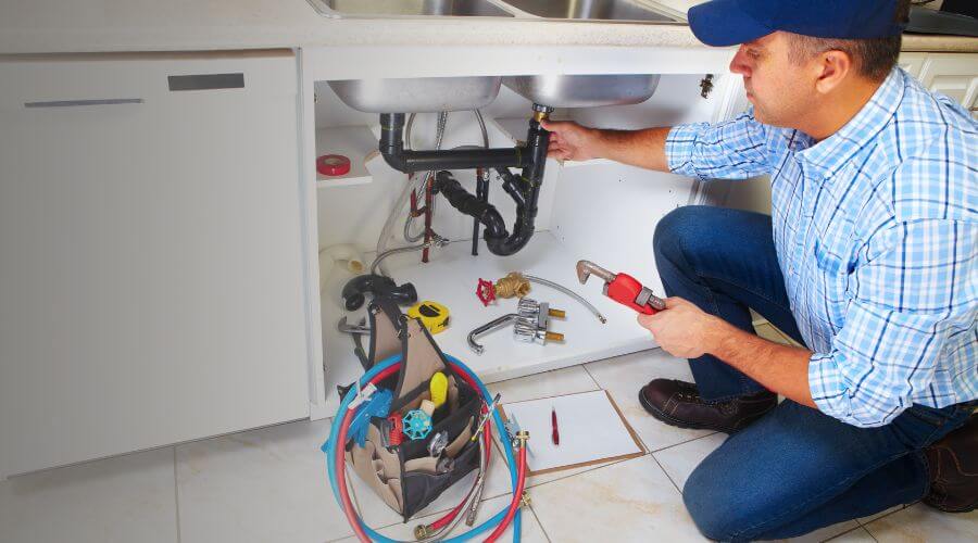 Expert burst pipe repair services in Alzada, MT